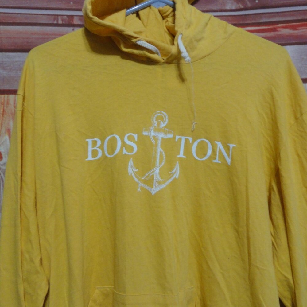 Boston Light weight Hoodie distresses look, pockets, nice shape - Picture 2 of 5